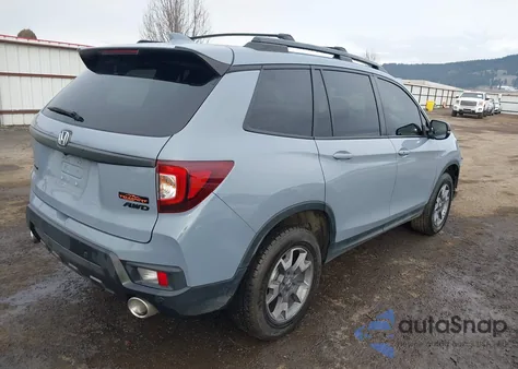 2022 Honda Passport Awd Trailsport z USA, uszkodzony, nr VIN 5FNYF8H69NB022712